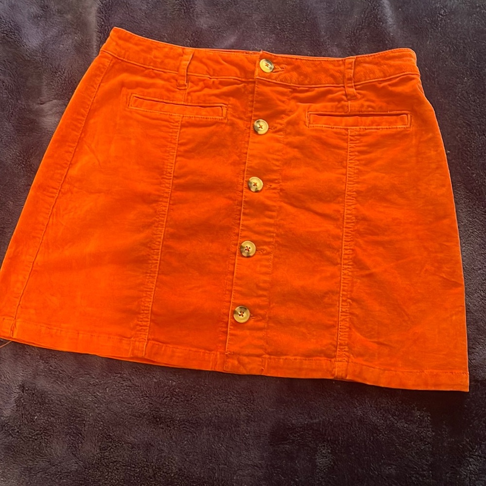 Corduroy skirt- button down